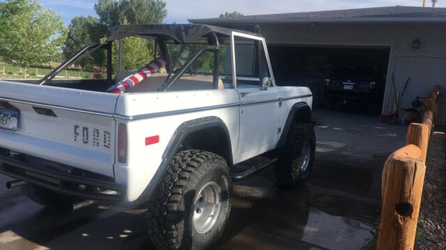 Ford Bronco 1971 image number 19