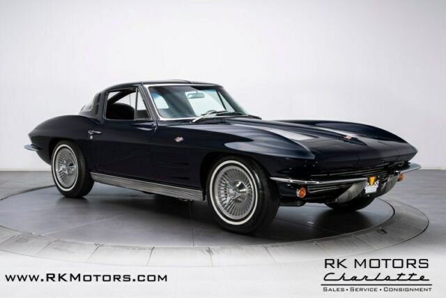 Chevrolet Corvette 1963 image number 30