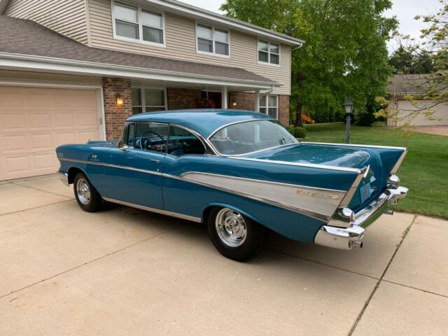 Chevrolet Bel Air/150/210 1957 image number 19