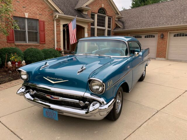 Chevrolet Bel Air/150/210 1957 image number 22