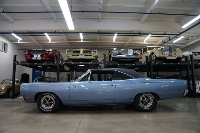 Plymouth Roadrunner 426/425HP V8 HEMI 2 Dr Hardtop 1969 image number 25