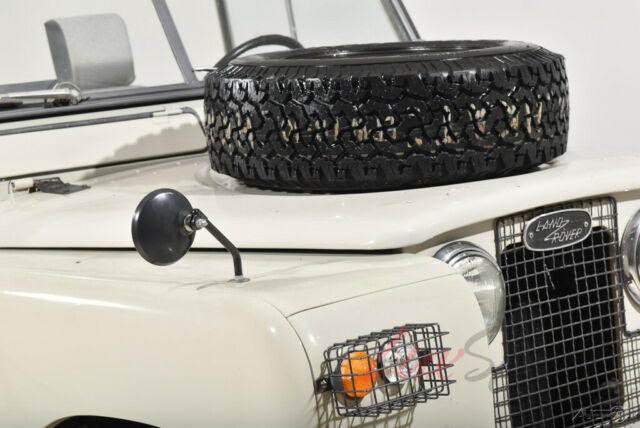 Land Rover Series 2 Safari 1962 image number 16