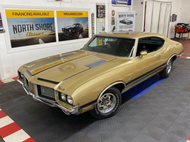 Oldsmobile Cutlass 1972 image number 0