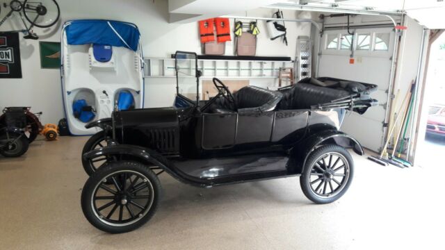 Ford Model T 1922 image number 1