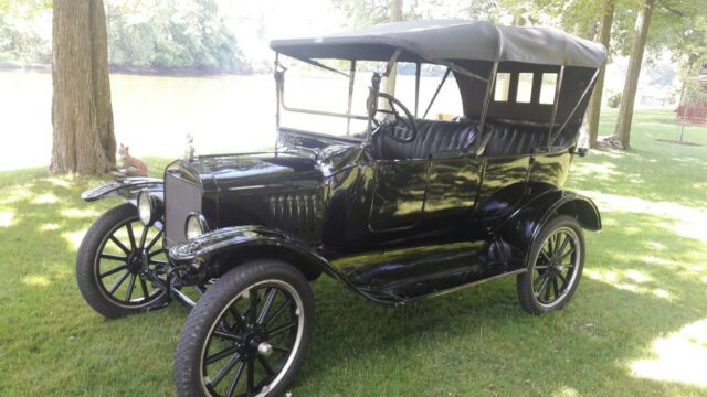 Ford Model T 1922 image number 19