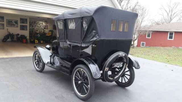 Ford Model T 1922 image number 29