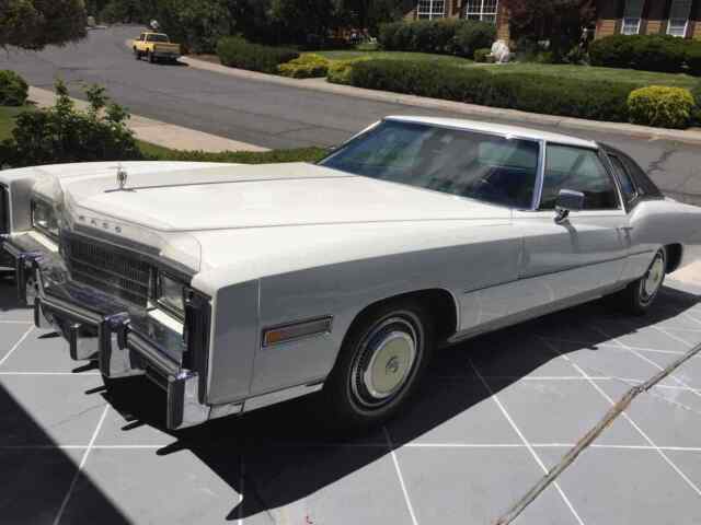 Cadillac Eldorado Coupe 1977 image number 2