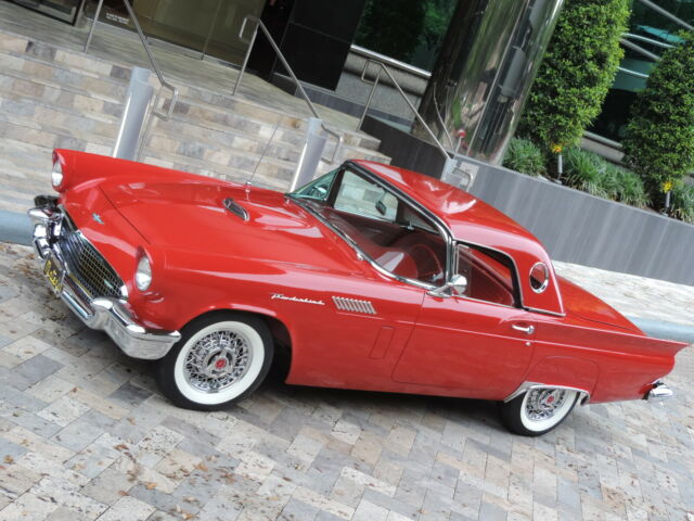 Ford Thunderbird 1957 image number 0