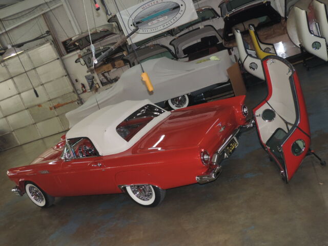 Ford Thunderbird 1957 image number 23