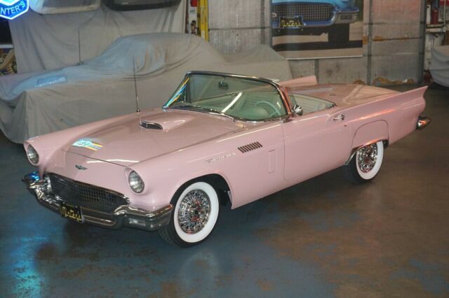 Ford Thunderbird 1957 image number 0