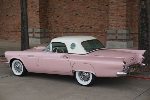 Ford Thunderbird 1957 image number 2