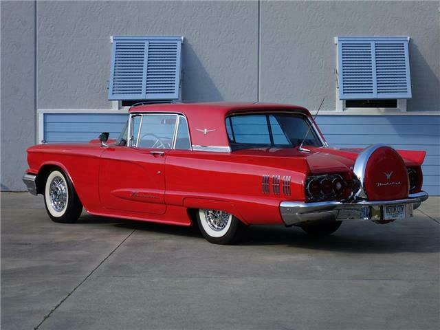 Ford Thunderbird 1960 image number 26