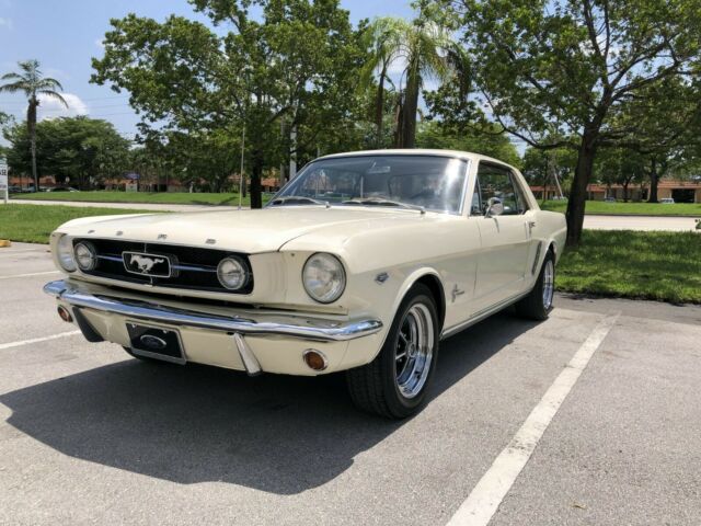 Ford Mustang 1965 image number 0