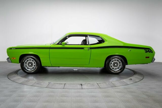 Plymouth Duster 1971 image number 33