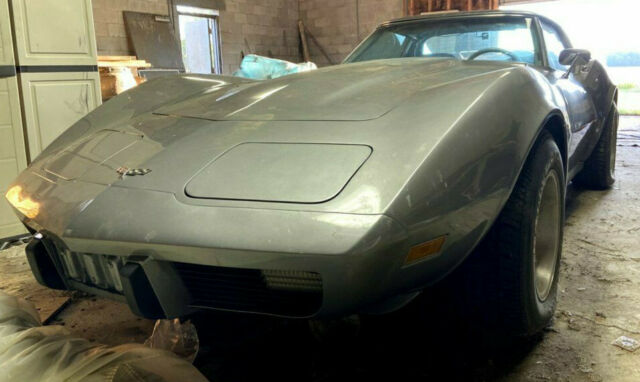 Chevrolet Corvette 1977 image number 0