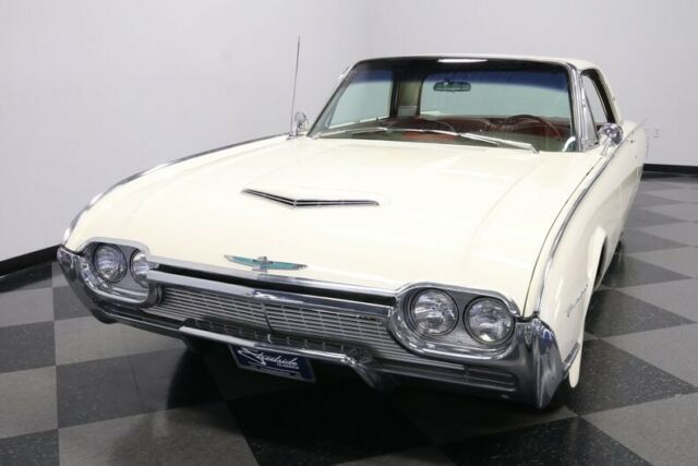 Ford Thunderbird 1961 image number 44