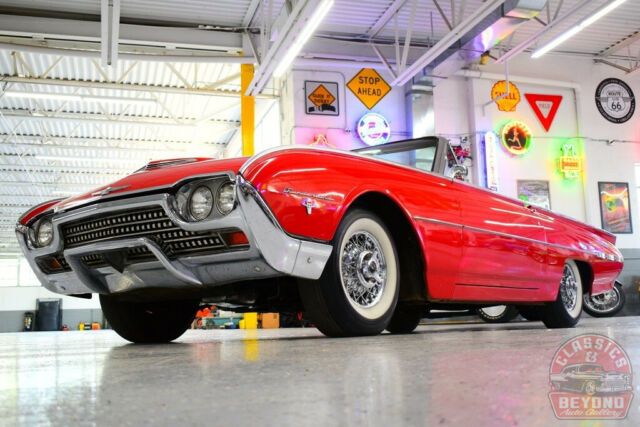 Ford Thunderbird 1962 image number 9