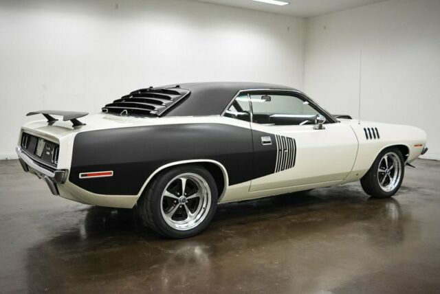 Plymouth Barracuda 1971 image number 6