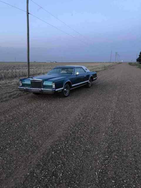 Lincoln Continental 1979 image number 18