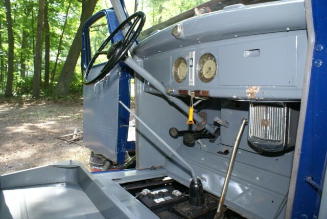 Plymouth PT-50 Pickup Truck 1937 image number 10