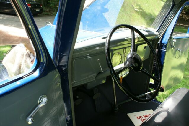 Plymouth PT-50 Pickup Truck 1937 image number 16