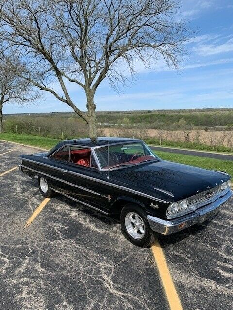 Ford Galaxie 1963 image number 24