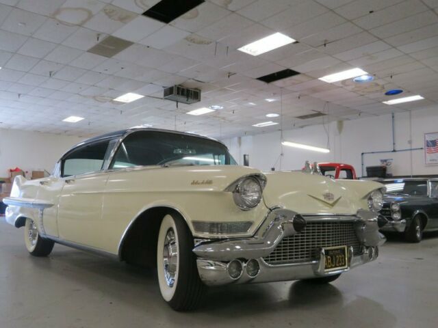 Cadillac DeVille 1957 image number 5