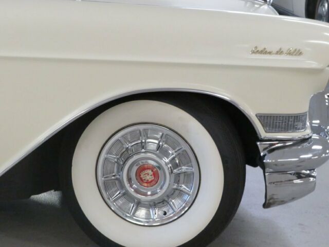 Cadillac DeVille 1957 image number 8