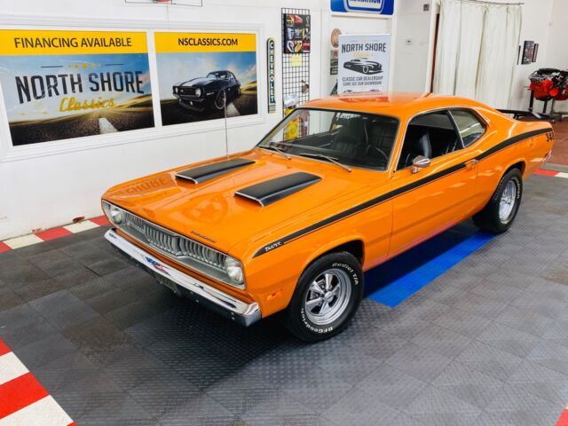 Plymouth Duster 1970 image number 0