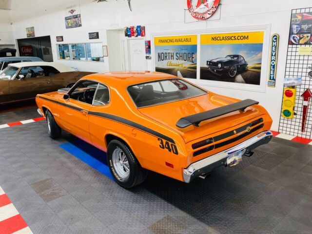 Plymouth Duster 1970 image number 2