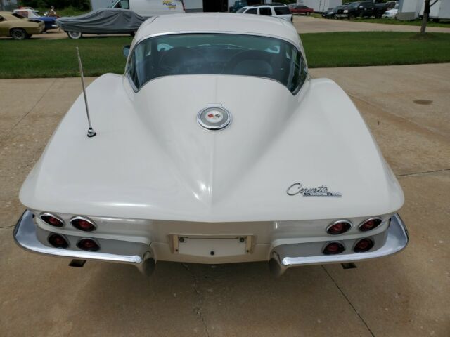 Chevrolet Corvette 1964 image number 10