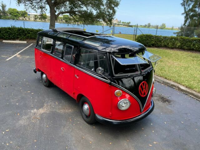 Volkswagen Bus/Vanagon 1973 image number 0