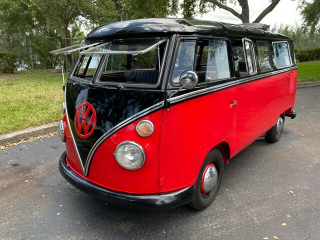 Volkswagen Bus/Vanagon 1973 image number 2