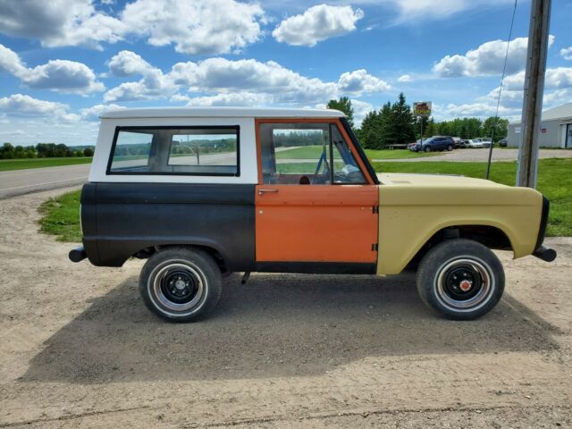 Ford Bronco 1969 image number 4