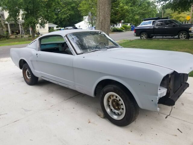 Ford Mustang 1965 image number 35