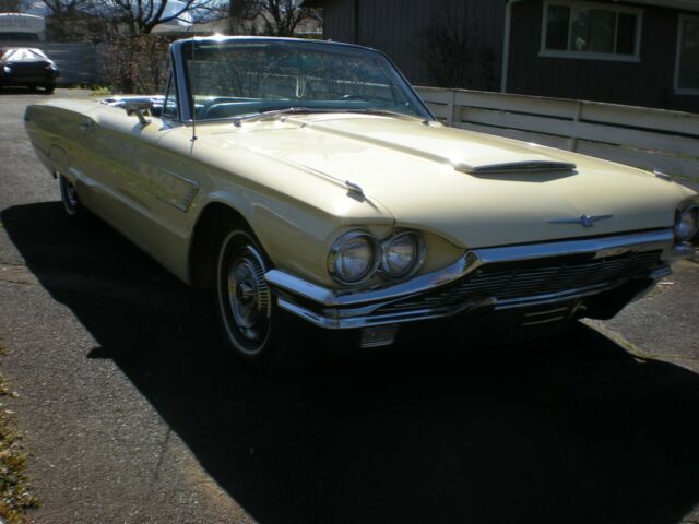 Ford Thunderbird 1965 image number 20