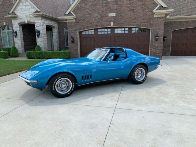 Chevrolet Corvette 1969 image number 1