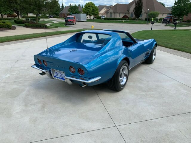 Chevrolet Corvette 1969 image number 28