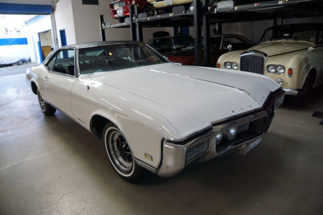 Buick Riviera 430/360HP V8 2 Dr Hardtop Coupe 1968 image number 6