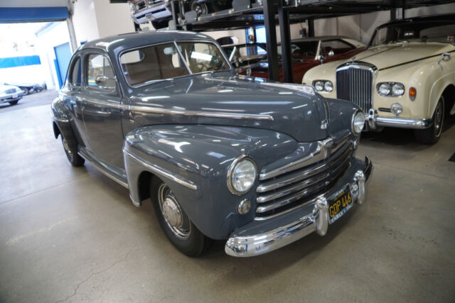 Ford DeLuxe 2 Door Business Coupe 1948 image number 30