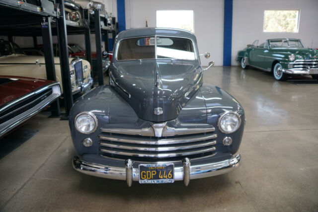 Ford DeLuxe 2 Door Business Coupe 1948 image number 8