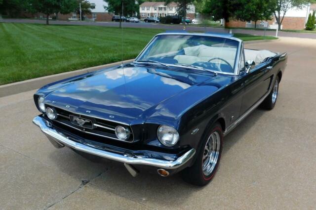 Ford Mustang 1965 image number 12