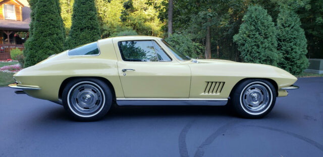 Chevrolet Corvette 1967 image number 1