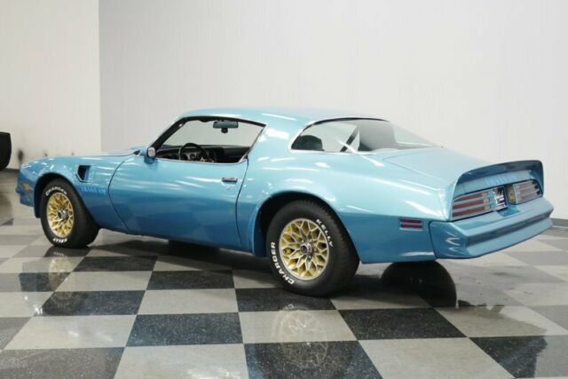 Pontiac Firebird 1977 image number 32