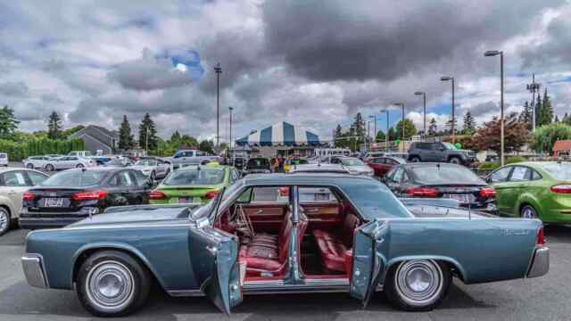 Lincoln Continental 1962 image number 0