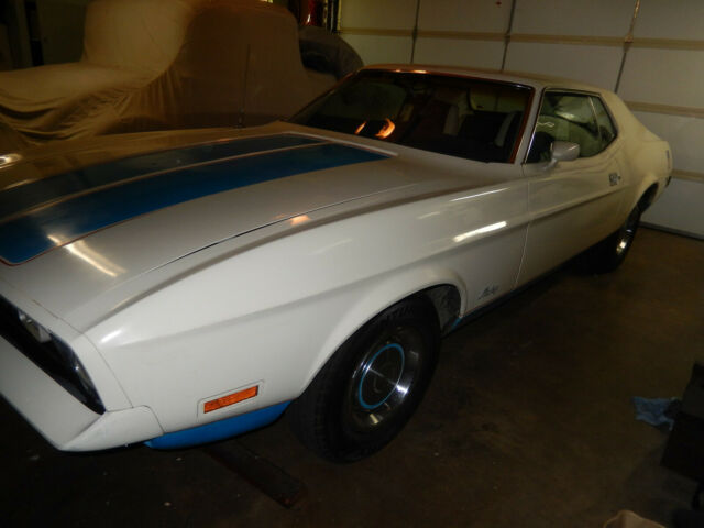 Ford Mustang 1972 image number 0