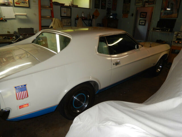 Ford Mustang 1972 image number 22