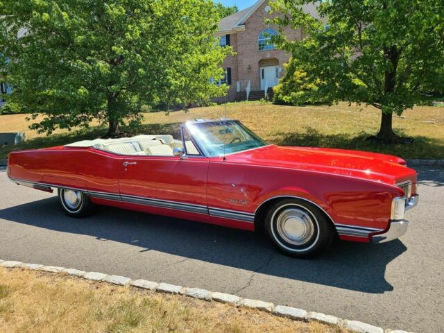 Oldsmobile Ninety-Eight 1968 image number 14