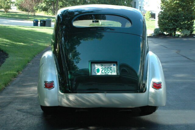 Ford Street Rod 1940 image number 9