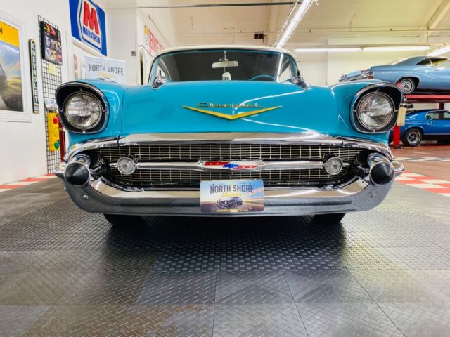 Chevrolet Bel Air/150/210 1957 image number 35